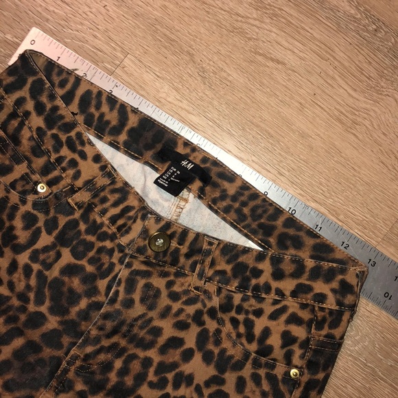 Trendy Leopard Print Jeans πππ - Picture 8 of 8
